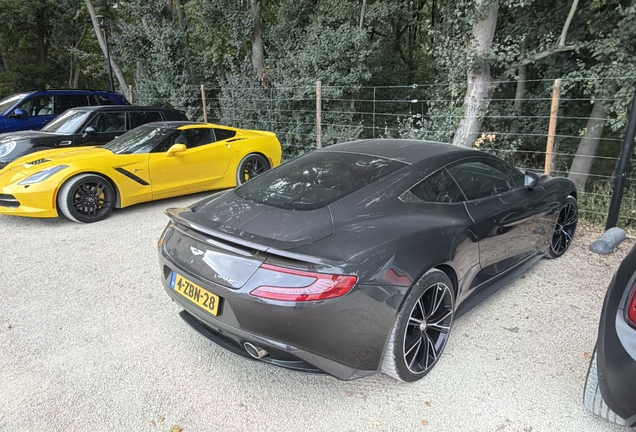 Aston Martin Vanquish 2013