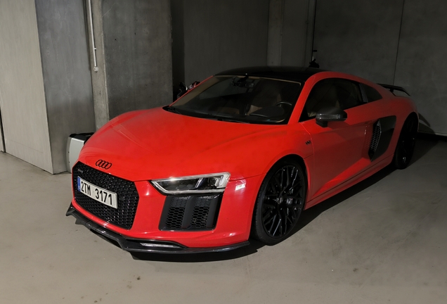 Audi R8 V10 Plus 2015