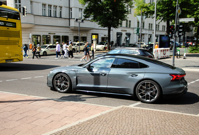 Audi RS E-Tron GT 2025
