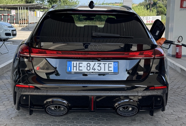 Audi RS5 Avant B10