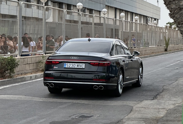 Audi S8 D5