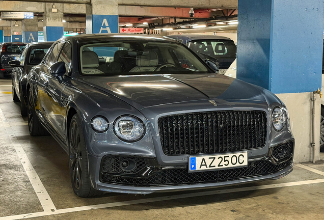 Bentley Flying Spur Hybrid Azure