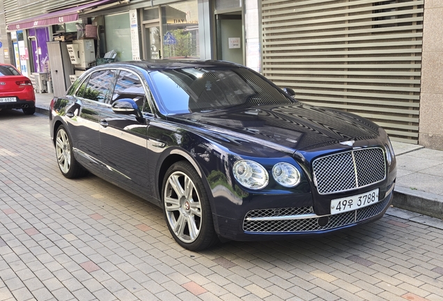 Bentley Flying Spur V8