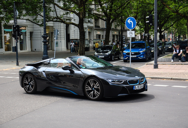 BMW i8 Roadster