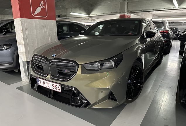 BMW M5 G90