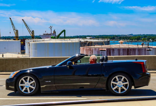 Cadillac XLR