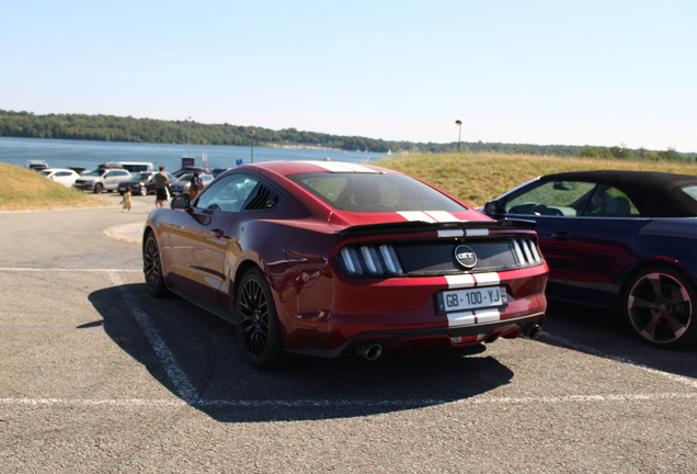 Ford Mustang GT 2015