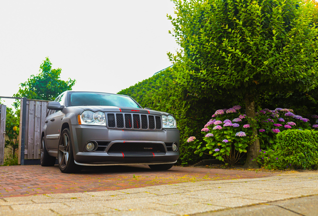 Jeep Grand Cherokee SRT-8 2005
