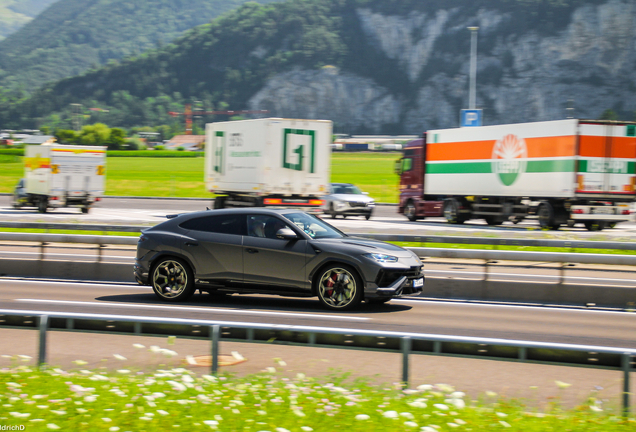 Lamborghini Urus Performante