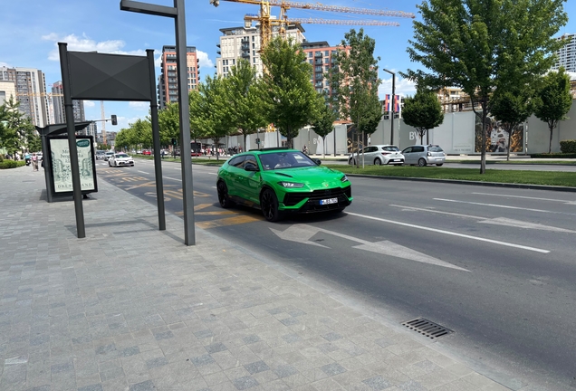 Lamborghini Urus S