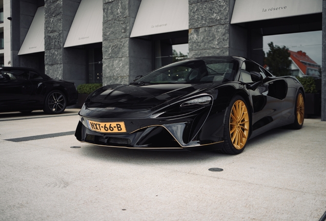 McLaren Artura Spider