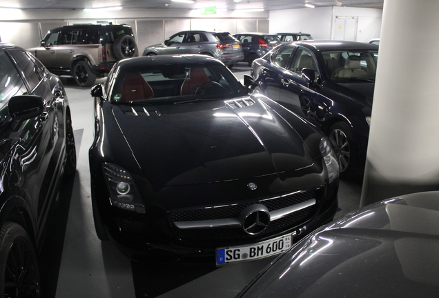 Mercedes-Benz SLS AMG