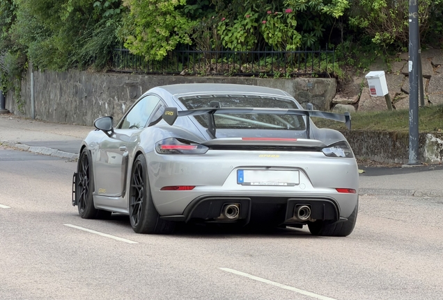 Porsche 718 Cayman GT4 RS Weissach Package