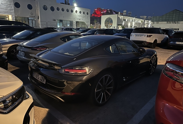 Porsche 718 Cayman S