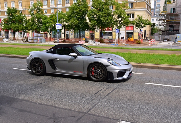 Porsche 718 Spyder RS