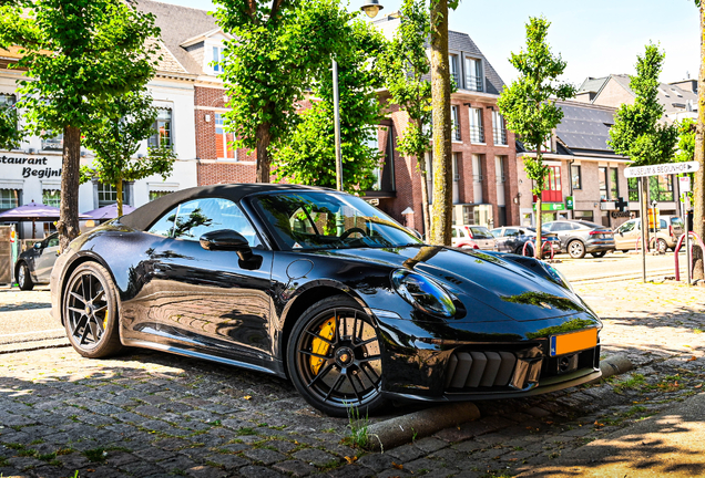 Porsche 992 Carrera 4 GTS Cabriolet MkII