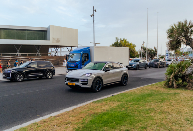 Porsche 9YA Cayenne Turbo E-Hybrid