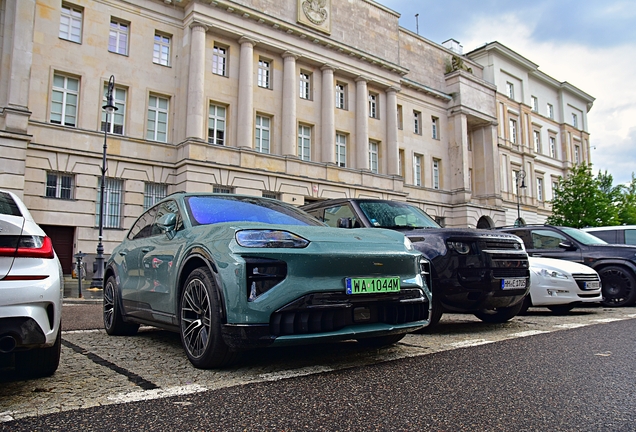 Porsche Cayenne Turbo Electric