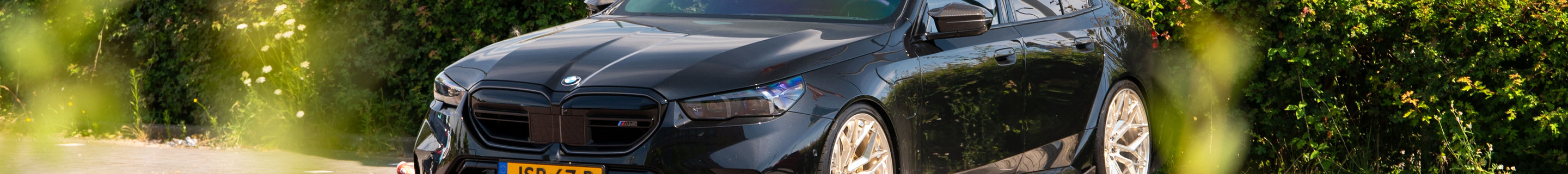 BMW M5 G90