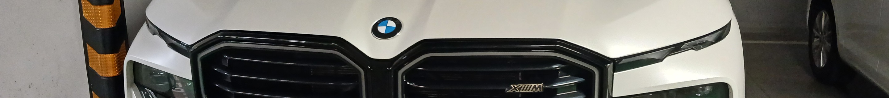 BMW XM G09
