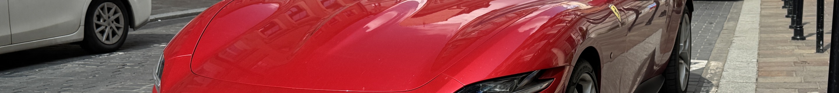 Ferrari Roma Spider