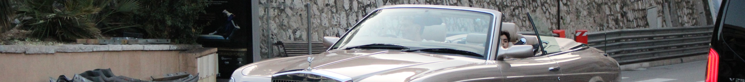 Rolls-Royce Corniche