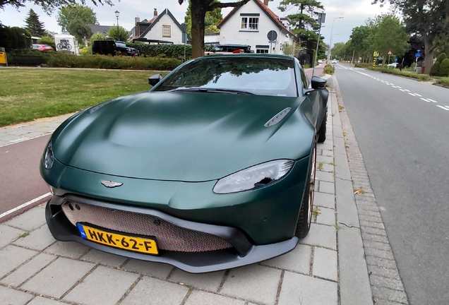 Aston Martin V8 Vantage 2018