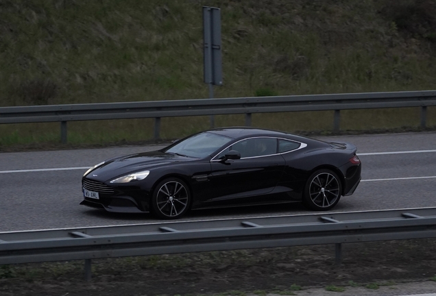 Aston Martin Vanquish 2013