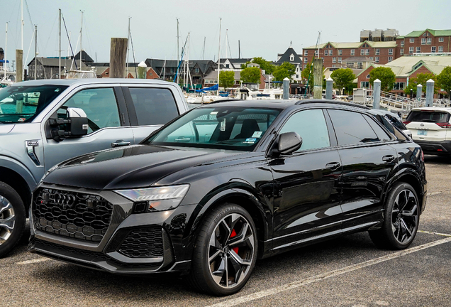 Audi RS Q8 2024