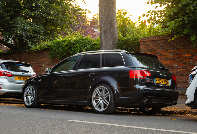 Audi RS4 Avant B7