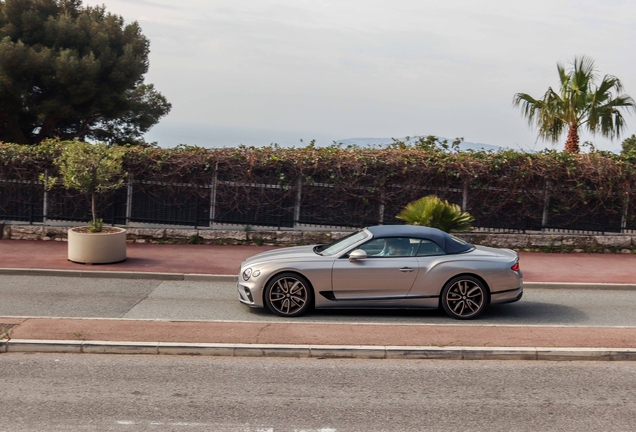 Bentley Continental GTC 2025