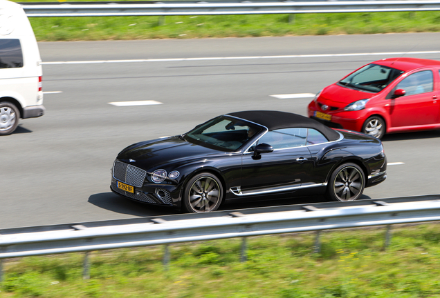 Bentley Continental GTC V8 2020
