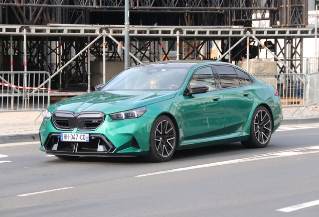 BMW M5 G90