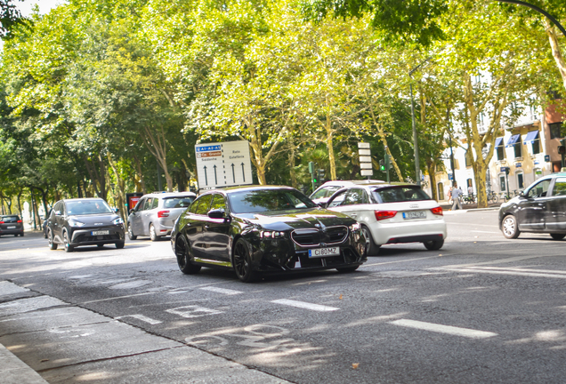 BMW M5 G90