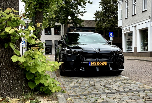 BMW M5 G90
