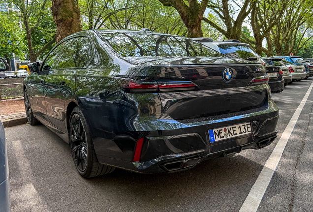 BMW M760e xDrive