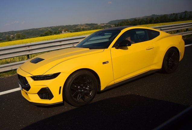 Ford Mustang GT 2024