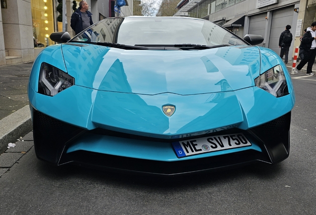 Lamborghini Aventador LP750-4 SuperVeloce Roadster