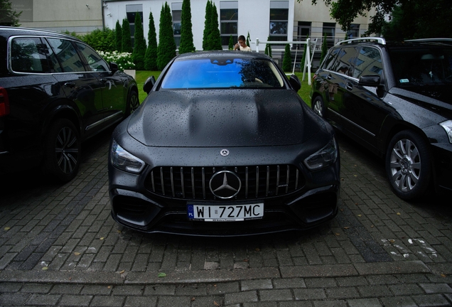 Mercedes-AMG GT 63 S X290