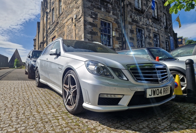 Mercedes-Benz E 63 AMG S212 V8 Biturbo