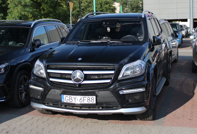 Mercedes-Benz GL 63 AMG X166