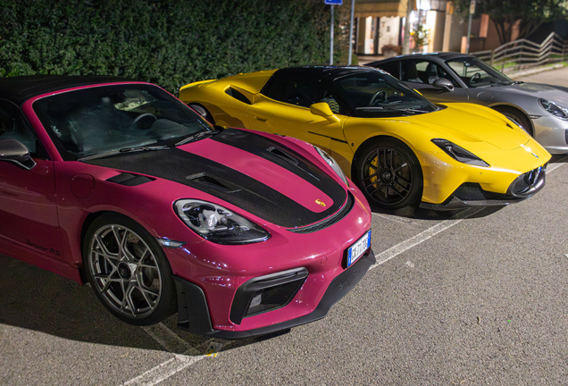 Porsche 718 Spyder RS Weissach Package