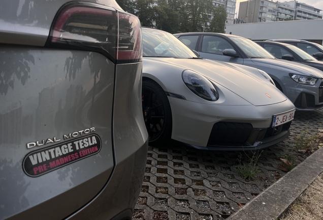 Porsche 992 Targa 4 GTS MkII