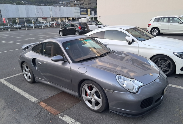 Porsche 996 Turbo