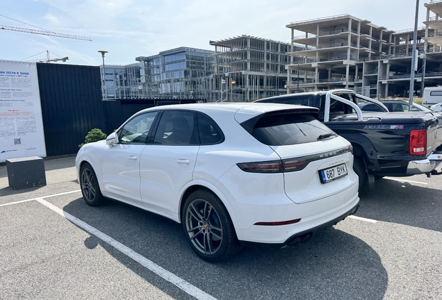 Porsche 9YA Cayenne Turbo E-Hybrid