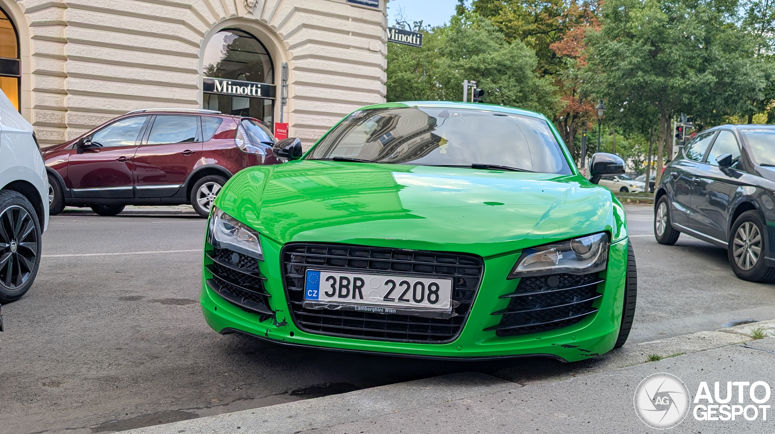 Audi R8