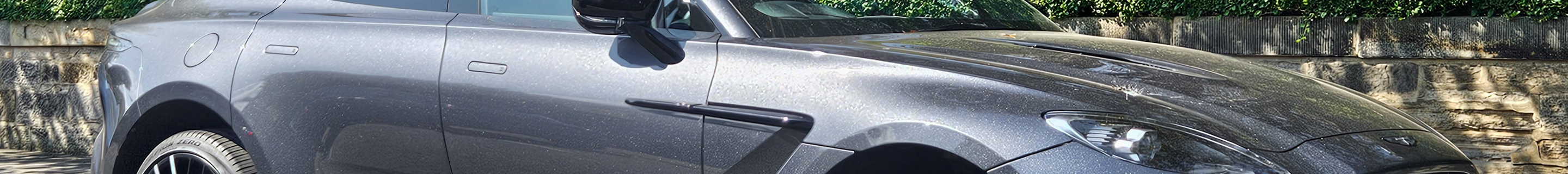 Aston Martin DBX