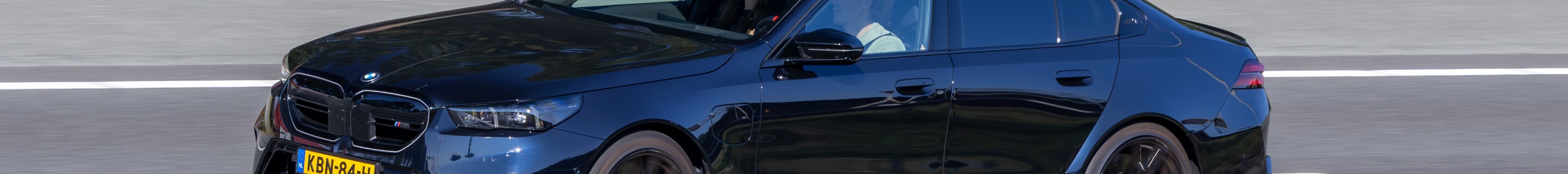 BMW M5 G90