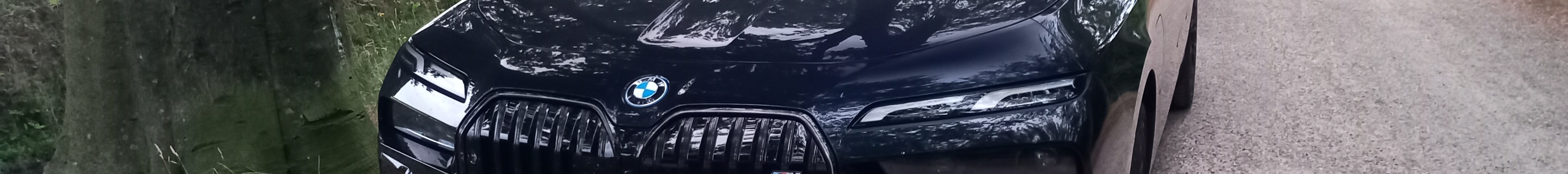 BMW M760e xDrive