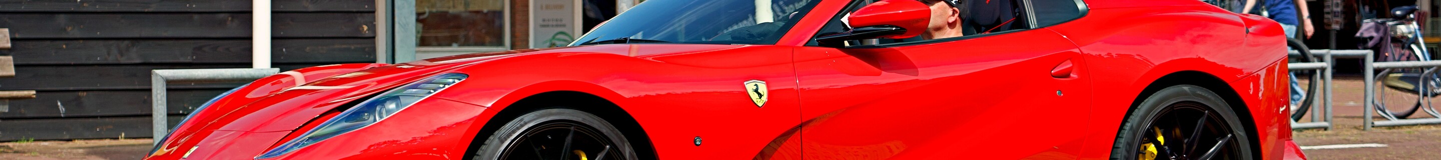Ferrari 812 GTS